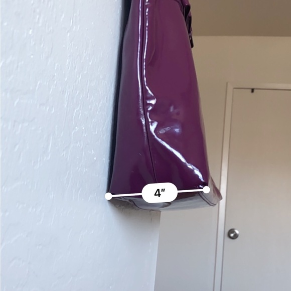 GORGEOUS KATE SPADE PURPLE PATENT VINYL SHOPPER TOTE - Picture 6 of 13